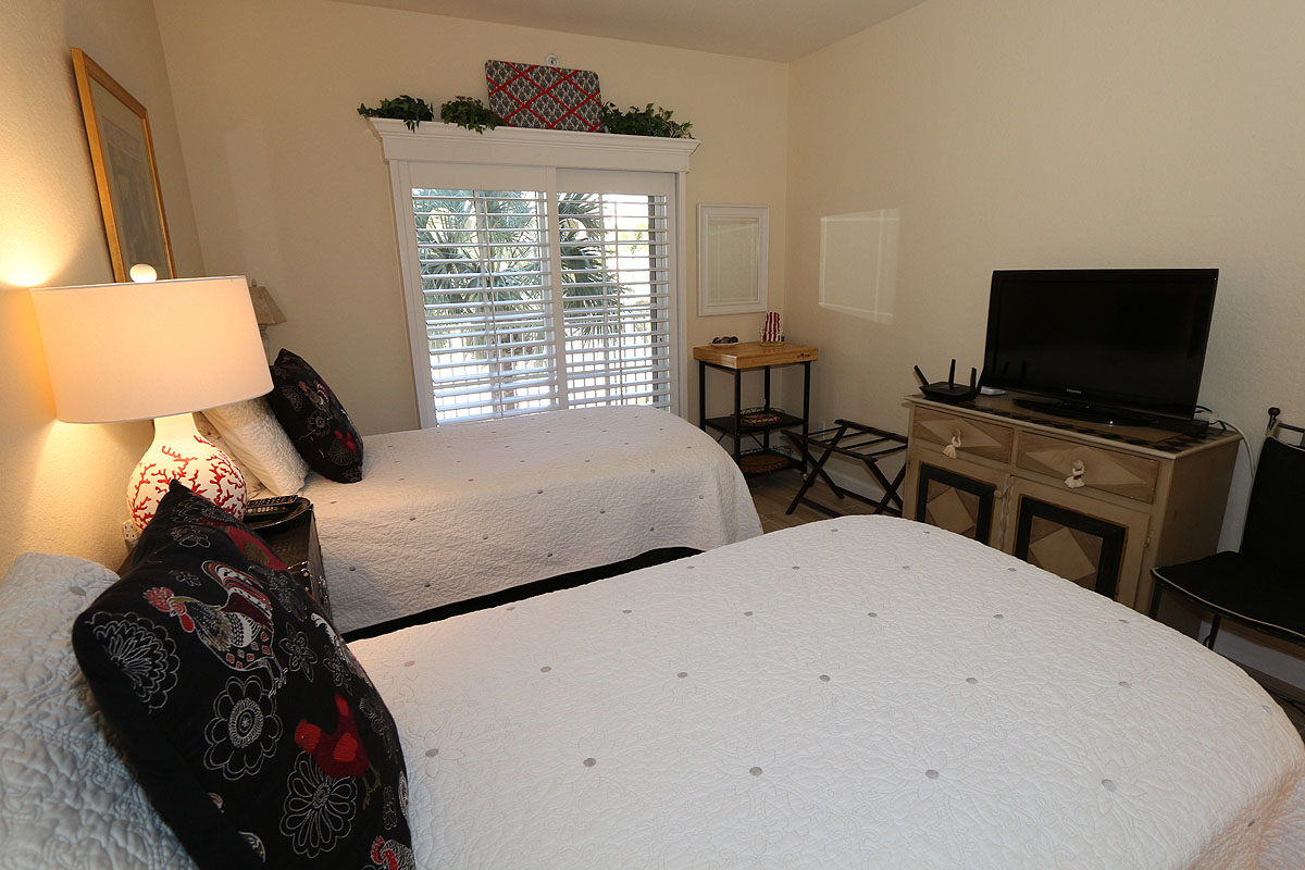 Naples Condo 920110
