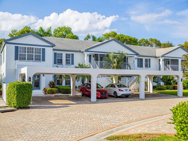 Three Bedroom in Pelican Bay