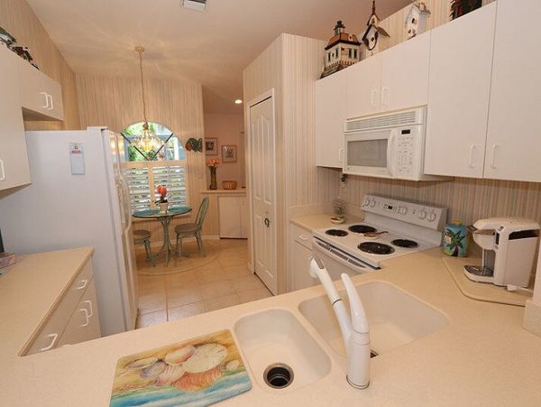 Beautiful Naples Vacation Home with Communal Pool Sleeps 4