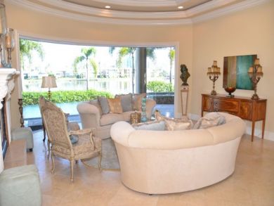Short Walk to Beach Naples Vacation Home Private Pool