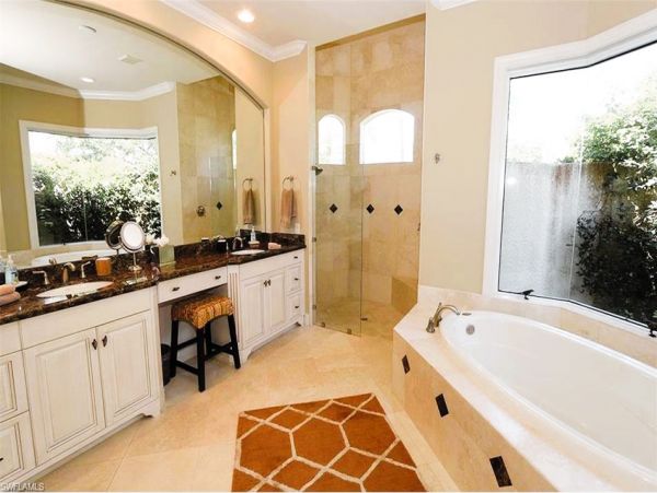 Vacation Pool Home in Naples