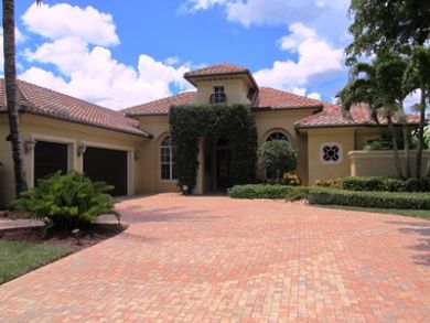 Naples Home 920176 Naples Home 920176