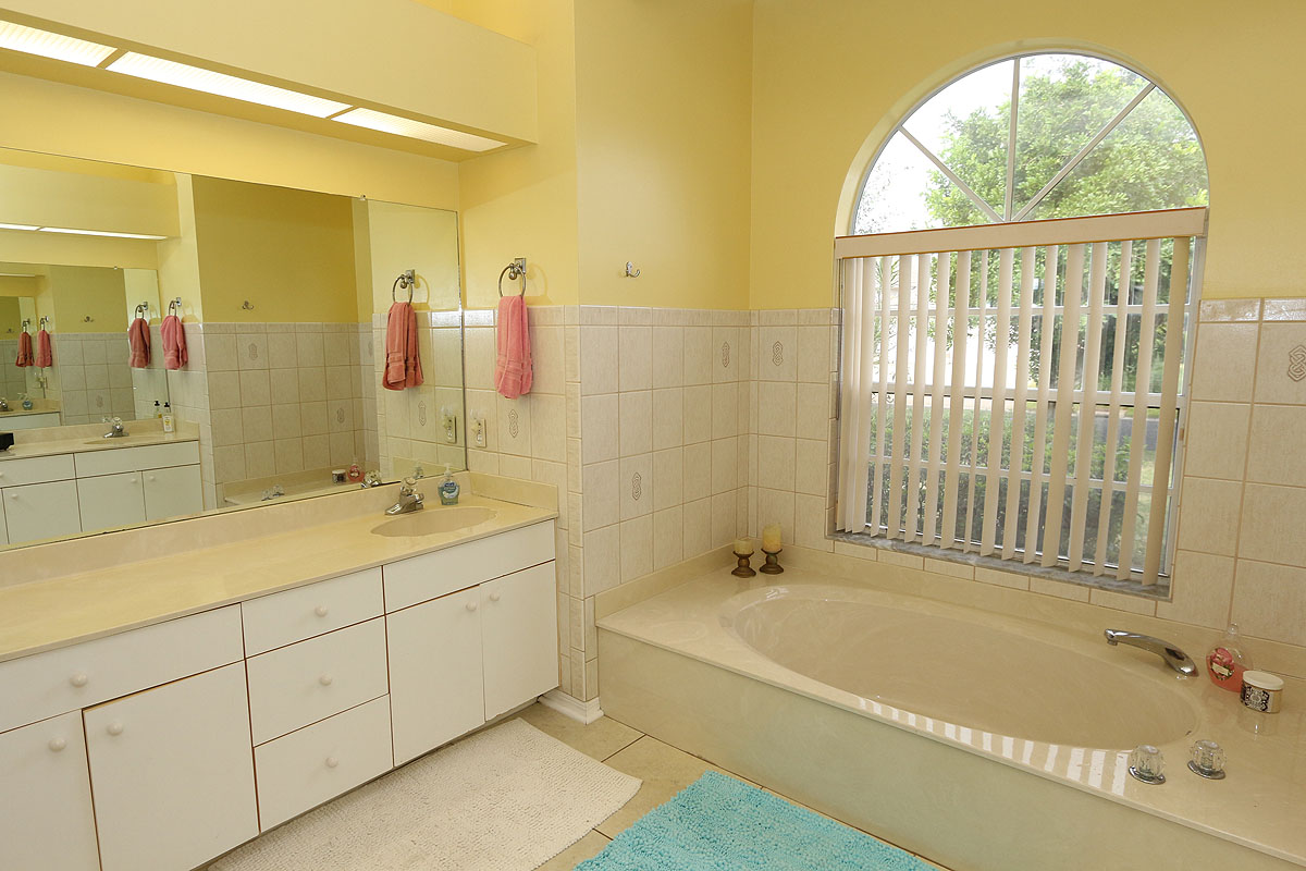 Bonita Springs Home 920178 Bonita Springs Home 920178