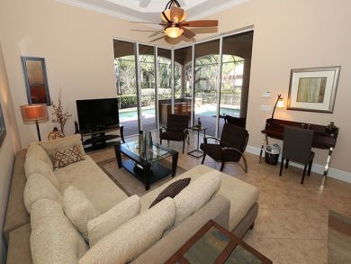 Naples Home 920203