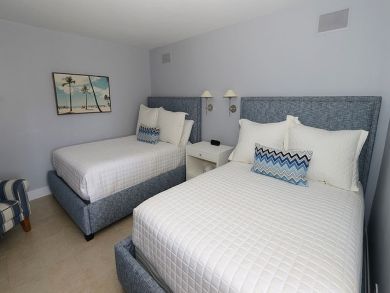Naples Condo 920221 Naples Condo 920221