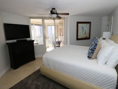 Naples Condo 920221 Naples Condo 920221
