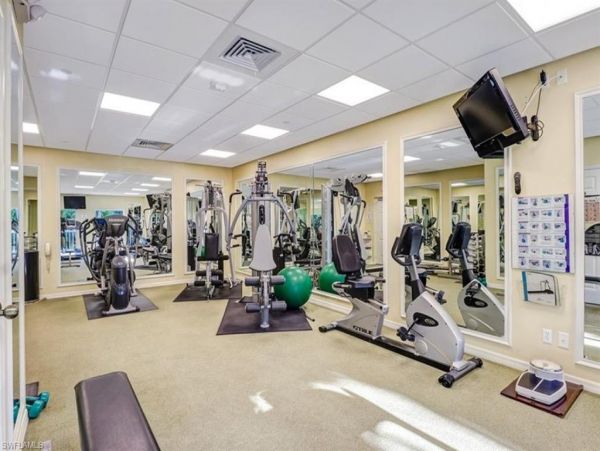 Gulf Views Naples Vacation Condo Three Bedrooms Sleeps 6