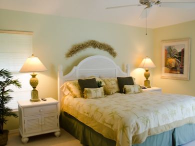 Two Bedroom Naples Vacation Home With Pool Sleeps Six Guests
