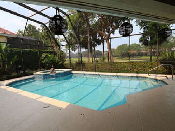 Magnificent Pool Home Available for Monthly Stay.