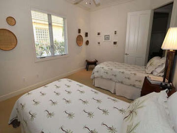 Magnificent Pool Home Available for Monthly Stay.