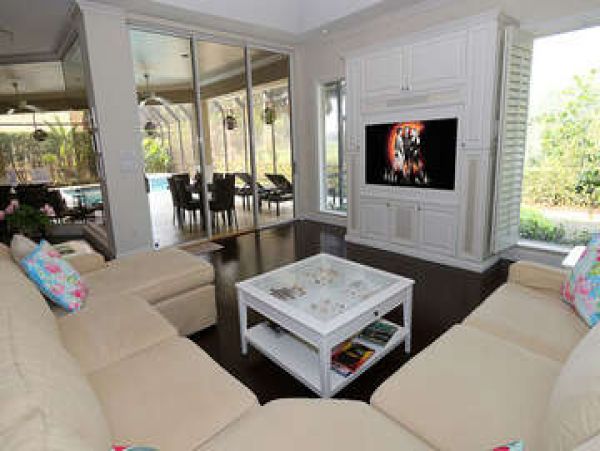 Magnificent Pool Home Available for Monthly Stay.