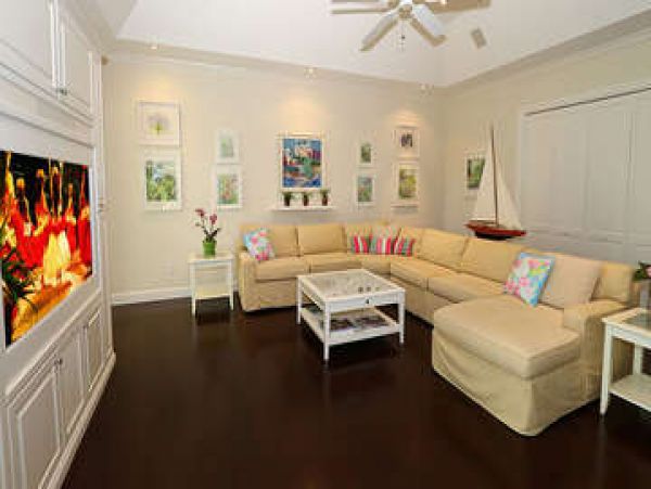 Magnificent Pool Home Available for Monthly Stay.