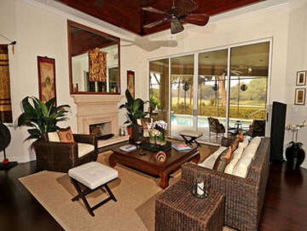 Magnificent Pool Home Available for Monthly Stay.