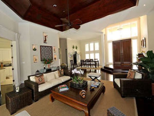 Magnificent Pool Home Available for Monthly Stay.