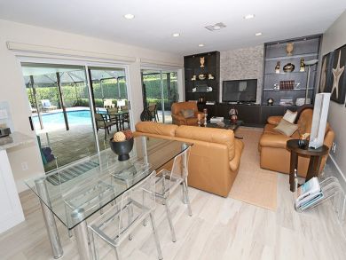 Naples Home 920273