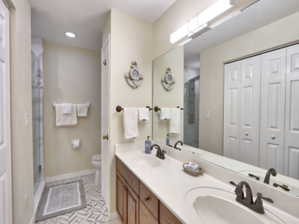 Charming 2 Bedroom Condo in Naples Sleeps 4