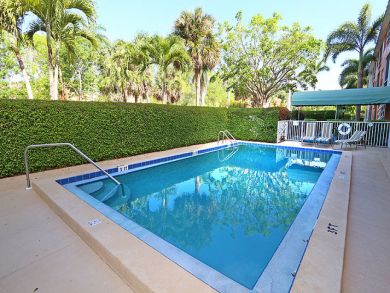 Naples Condo 920275