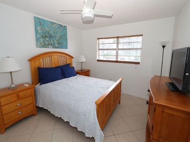 Naples Condo 920275