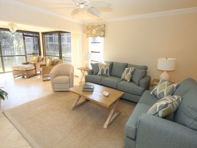 Naples Condo 920280