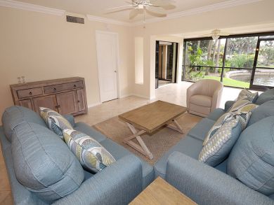 Naples Condo 920280
