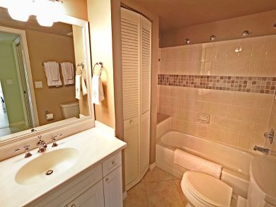 Naples Condo 920280