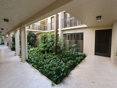 Naples Condo 920280
