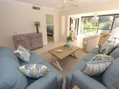 Naples Condo 920280