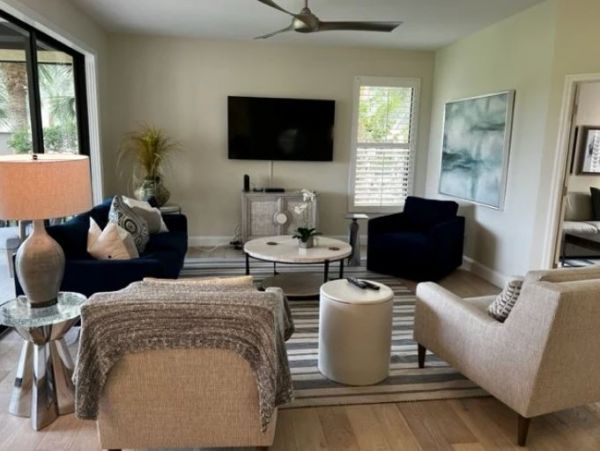 Walk to Beach North Naples Vacation Condo