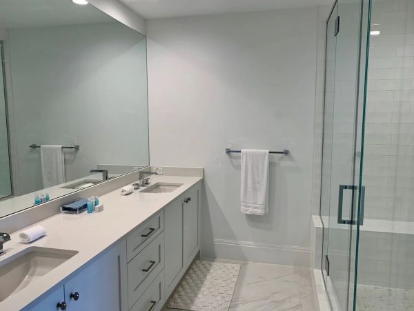 Naples Two Bedroom Vacation Condo Sleeps Four Guests