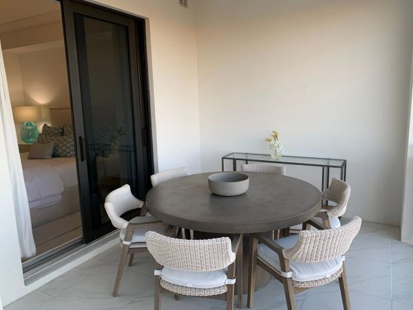 Naples Two Bedroom Vacation Condo Sleeps Four Guests