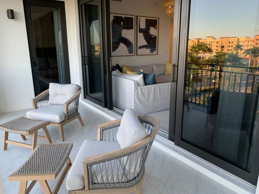 Naples Two Bedroom Vacation Condo Sleeps Four Guests