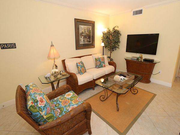 Beautiful Vacation Condo with Communal Pool & Hot Tub