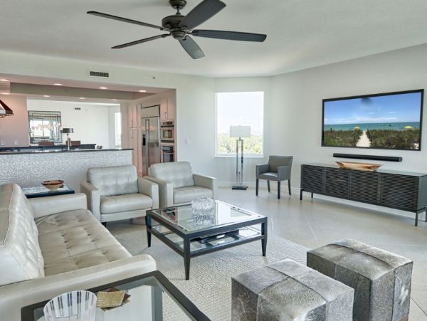 Beautiful 3 Bedroom Corner Condo Sleeps 6