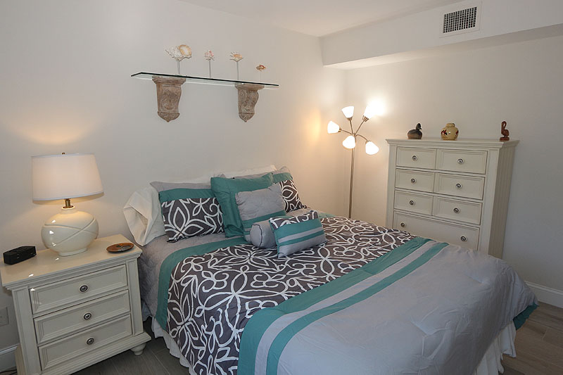 Naples Condo 920311 Naples Condo 920311