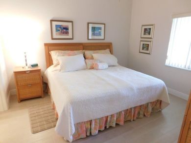 Naples Condo 920314