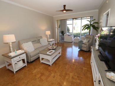 Naples Condo 920318