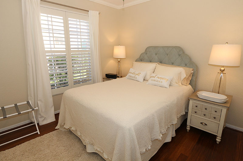 Naples Condo 920318