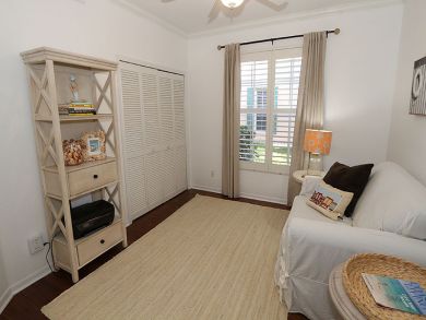 Naples Condo 920318