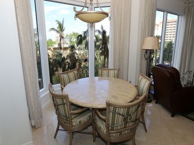 Naples Condo 920345