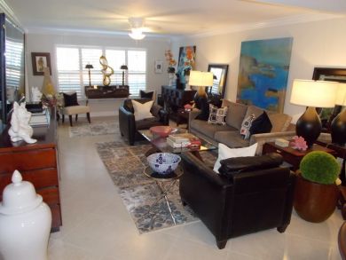 Naples Vacation Condo Two Bedrooms Communal Pool Sleeps Six