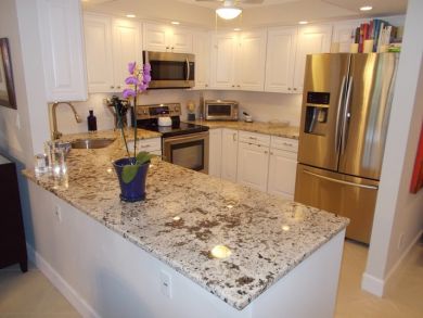 Naples Vacation Condo Two Bedrooms Communal Pool Sleeps Six