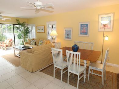 Naples Condo 920380