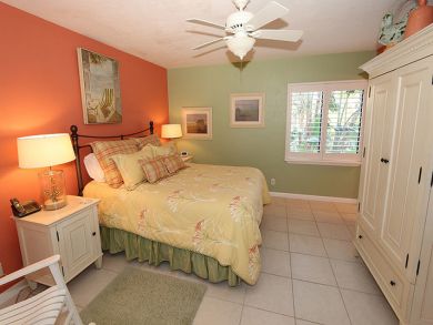 Naples Condo 920380