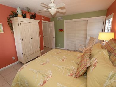 Naples Condo 920380