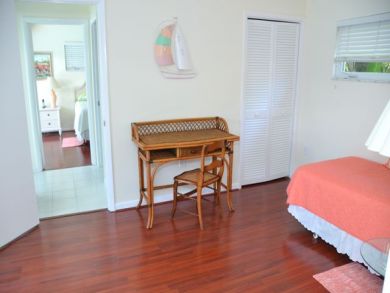 Naples Home 920397