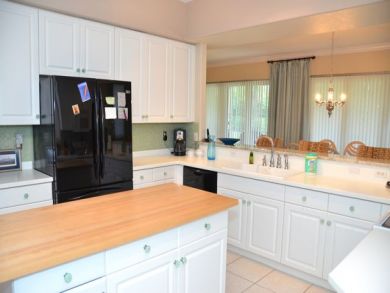 Naples Condo 920410