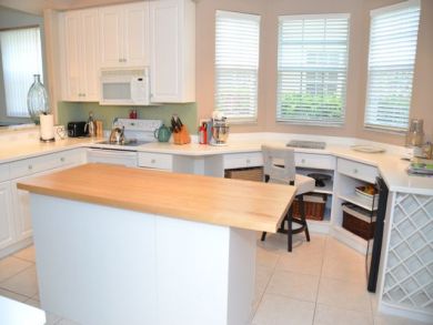 Naples Condo 920410