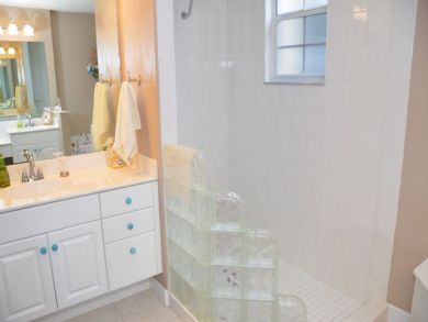 Naples Condo 920410