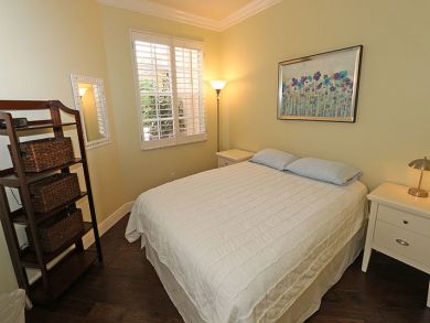 Naples Condo 920426
