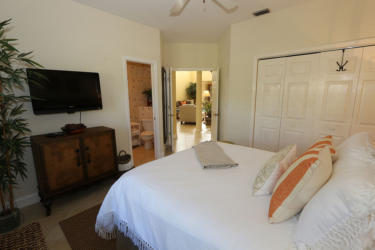 Naples Home 920460
